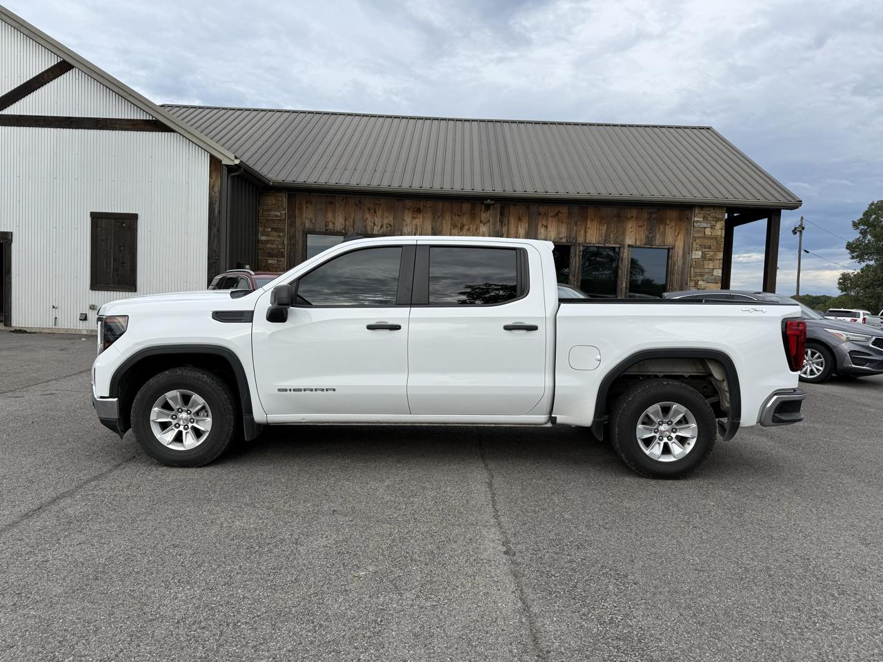 gmc sierra 1500 2024 1GTUUAED7RZ145598 image gmc sierra 1500 2024 1GTUUAED7RZ145598 image
